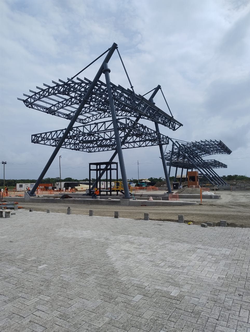Puerto Urabá - Estructura con pavimento de adoquín