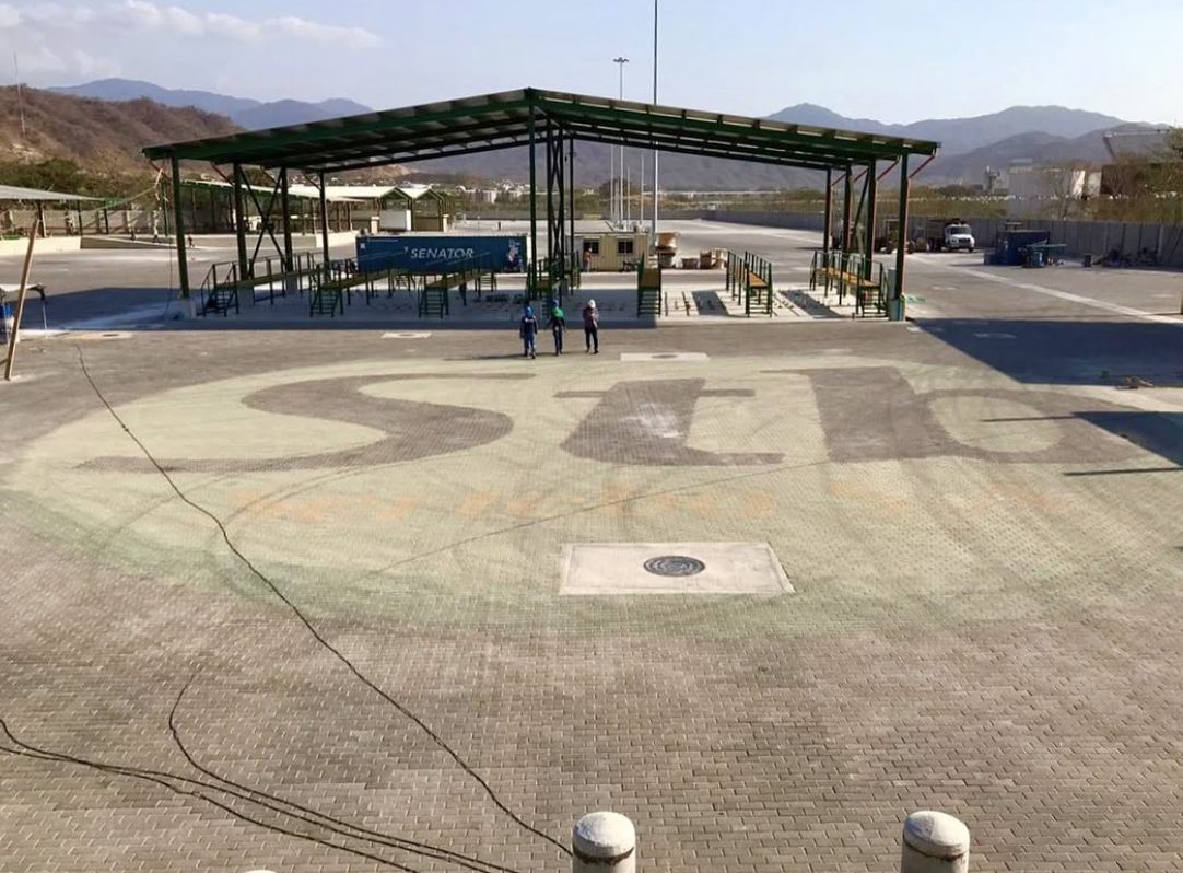 Patio Serteba - Detalle del pavimento Tectónico